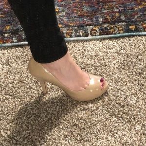 Steve Madden Shoes - Steve Madden nude peep toe heels Steve Madden Shoes - Steve Madden nude peep toe heels